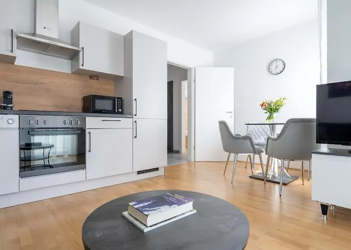 1br With Balcony, Urban Style By Hm *