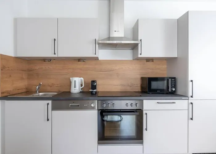 Апартаменти 1br With Balcony, Urban Style By Hm